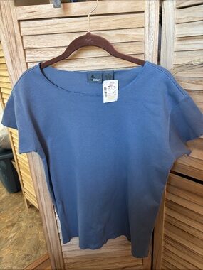 Liz Wear Slate Blue Short-Sleeve Knit Tee Medium NWT
